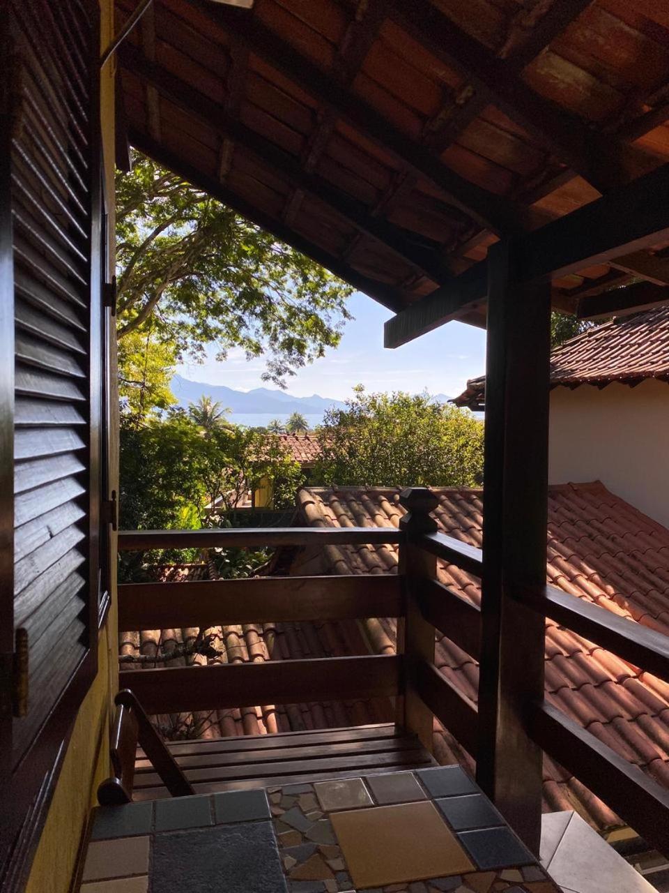 Aratinga Inn Vila do Abraao Exterior photo