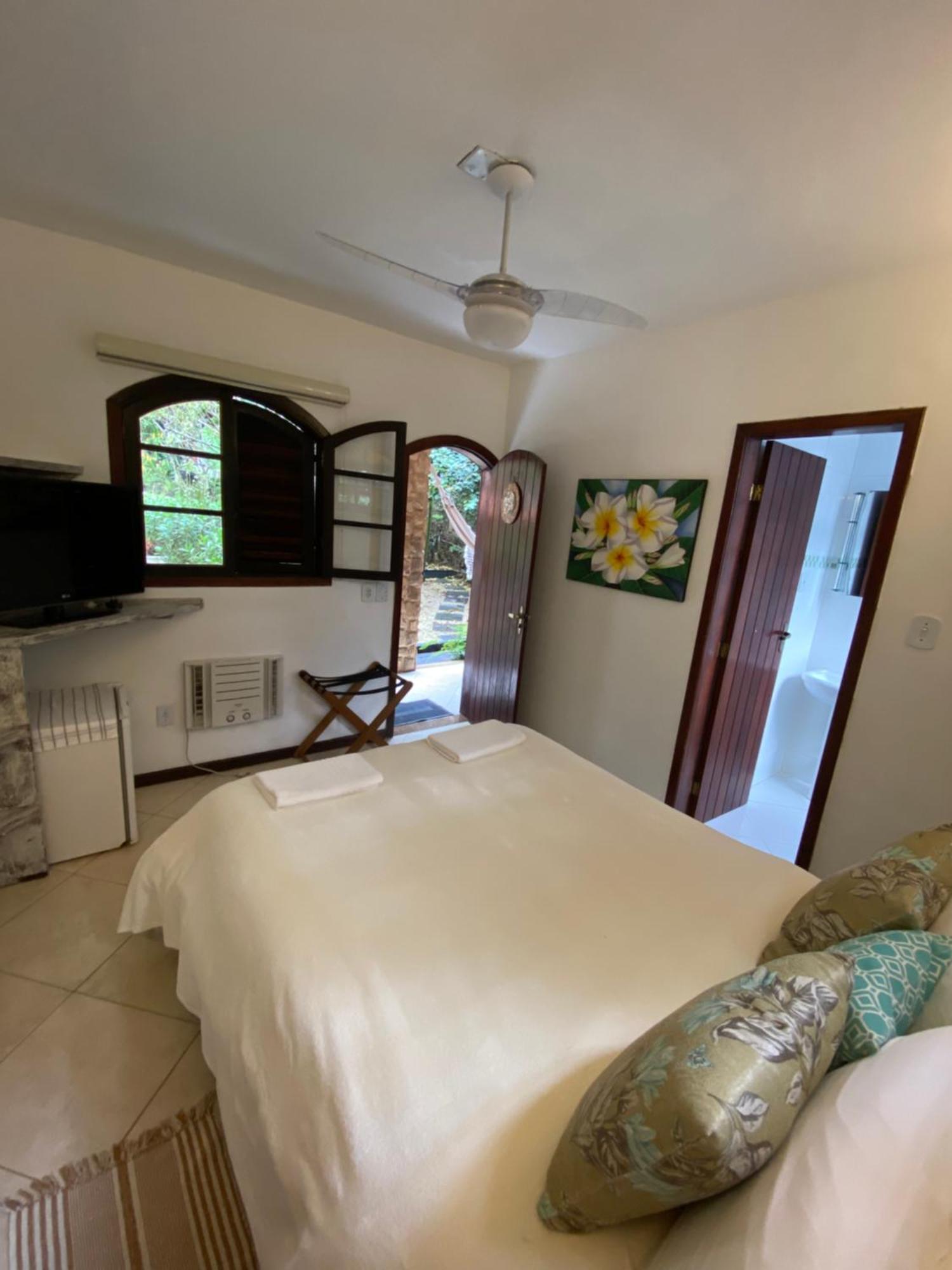 Aratinga Inn Vila do Abraao Exterior photo